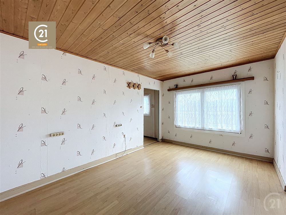 MAISON A RENOVER 2 CHAMBRES - 2 GARAGES
