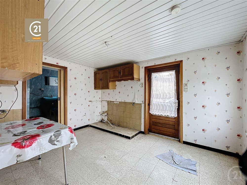 MAISON A RENOVER 2 CHAMBRES - 2 GARAGES