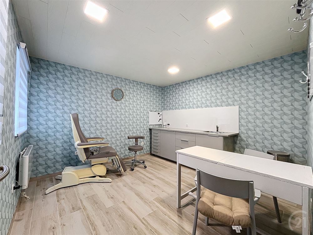 BEAU BUREAU - SALLE D ATTENTE