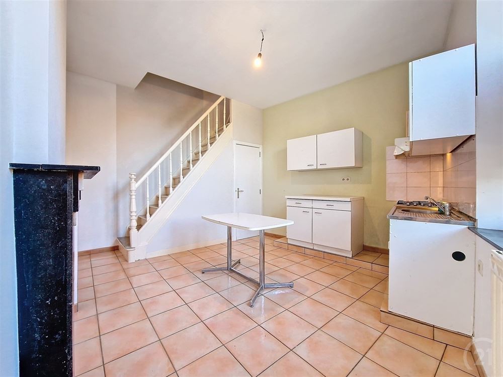 MAISON - 2 CHAMBRES - 2 SDB - GRENIER AMENAGEABLE