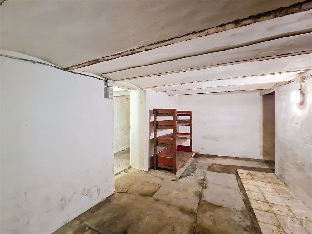 MAISON - 2 CHAMBRES - 2 SDB - GRENIER AMENAGEABLE