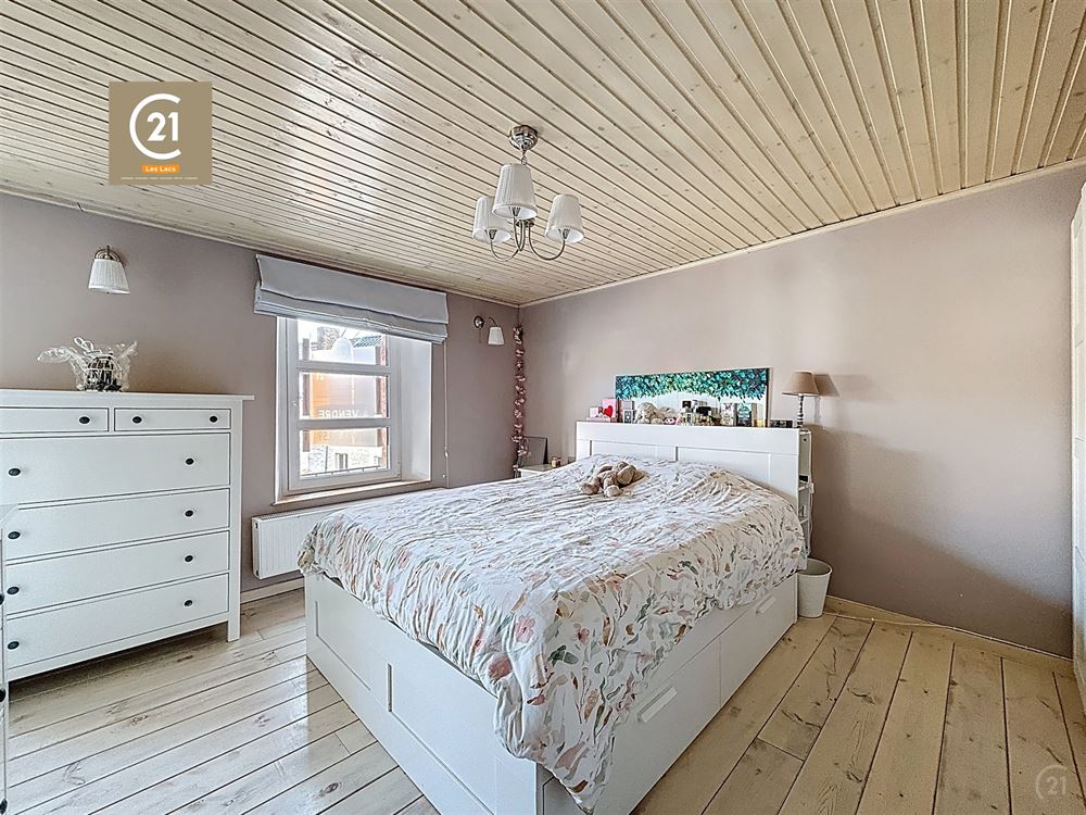 SUPERBE MAISON EN PIERRES DU PAYS + 166M² AMÉNAGEABLES