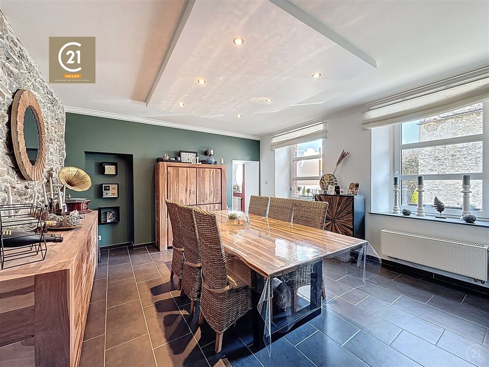 SUPERBE MAISON EN PIERRES DU PAYS + 166M² AMÉNAGEABLES