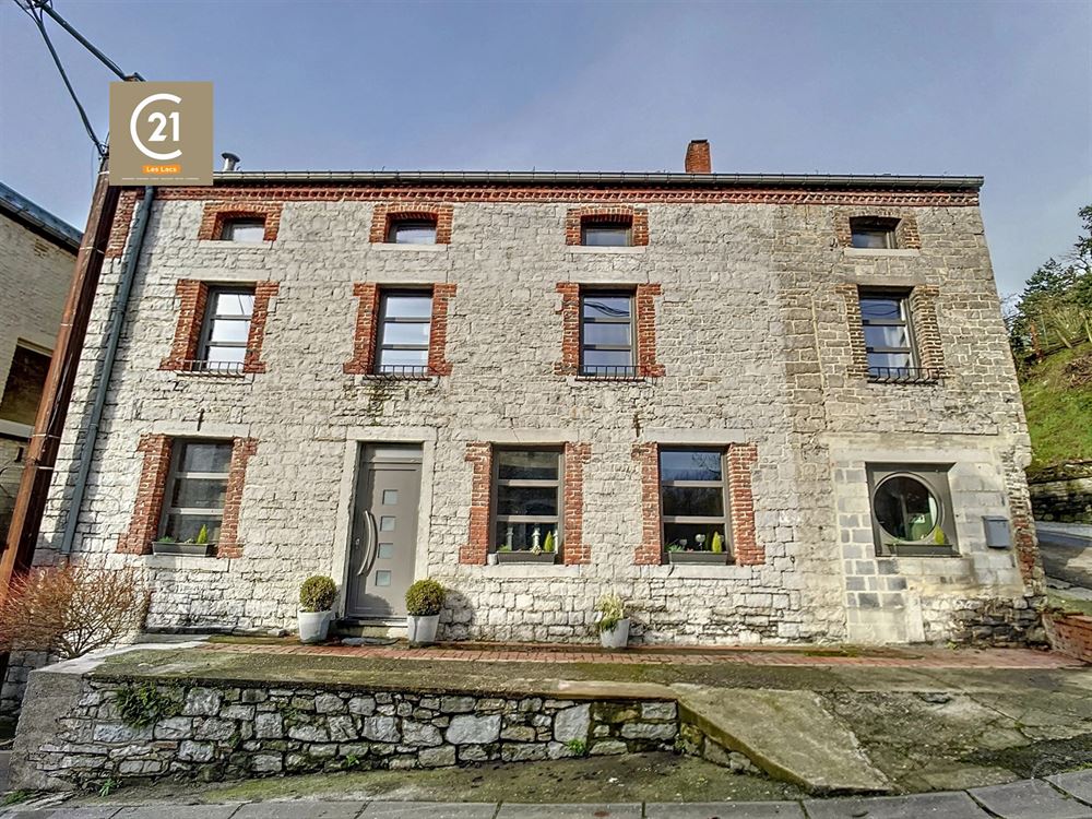 SUPERBE MAISON EN PIERRES DU PAYS + 166M² AMÉNAGEABLES