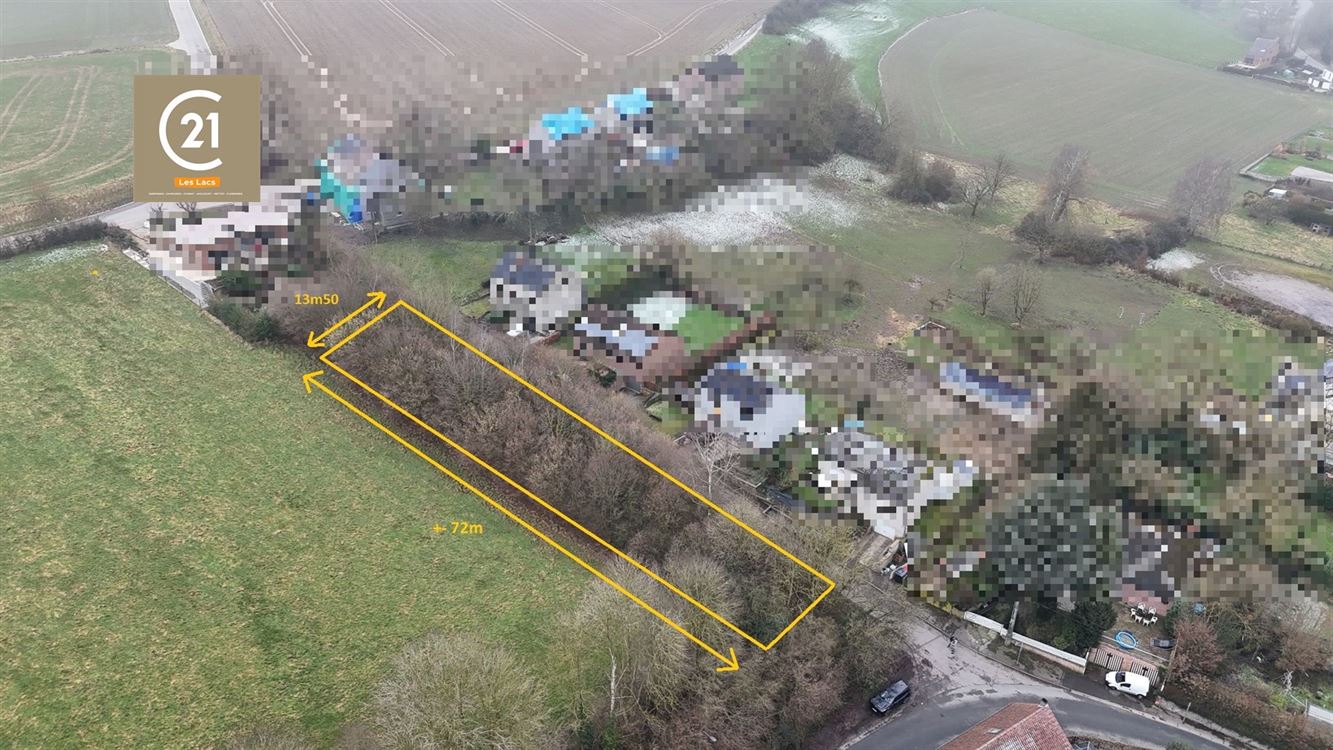 Terrain à bâtir de 10a65ca avec 79m de façade