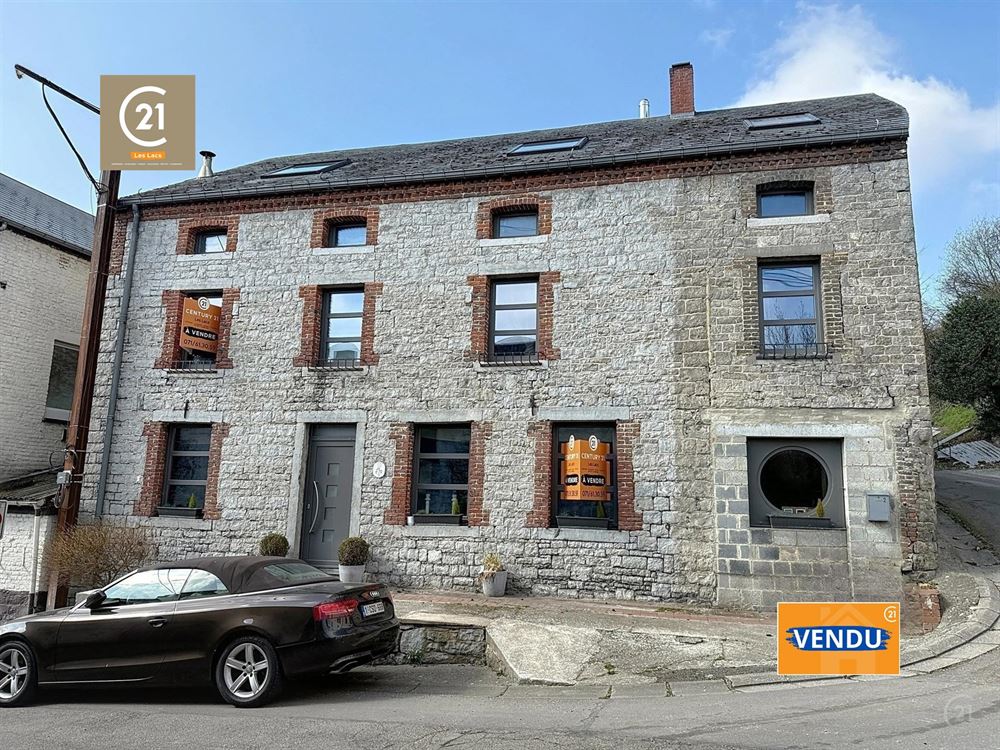 SUPERBE MAISON EN PIERRES DU PAYS + 166M² AMÉNAGEABLES