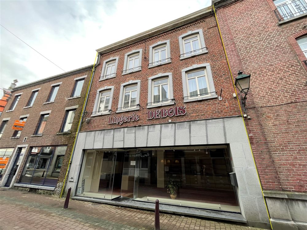 BELLE MAISON DE COMMERCE 3 CHAMBRES
