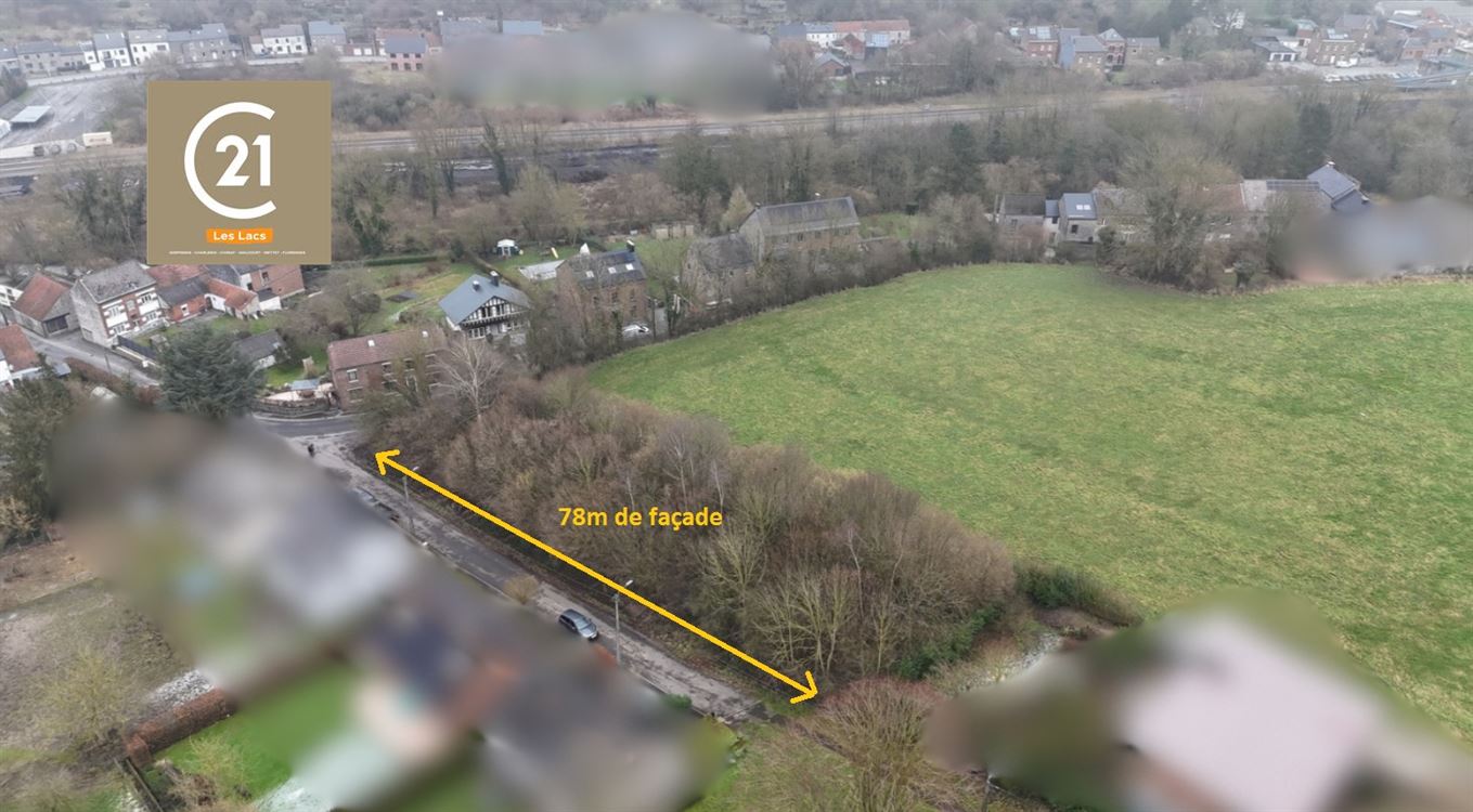 Terrain à bâtir de 10a65ca avec 79m de façade