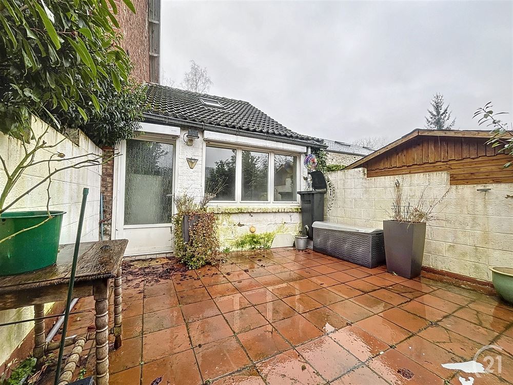 Maison 3 façades à Presles avec très bonne situation