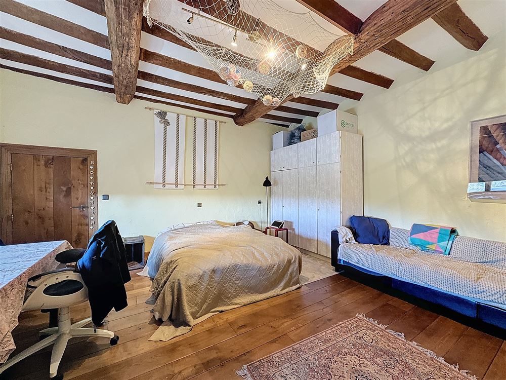 MAISON - 6 CHAMBRES - JARDIN