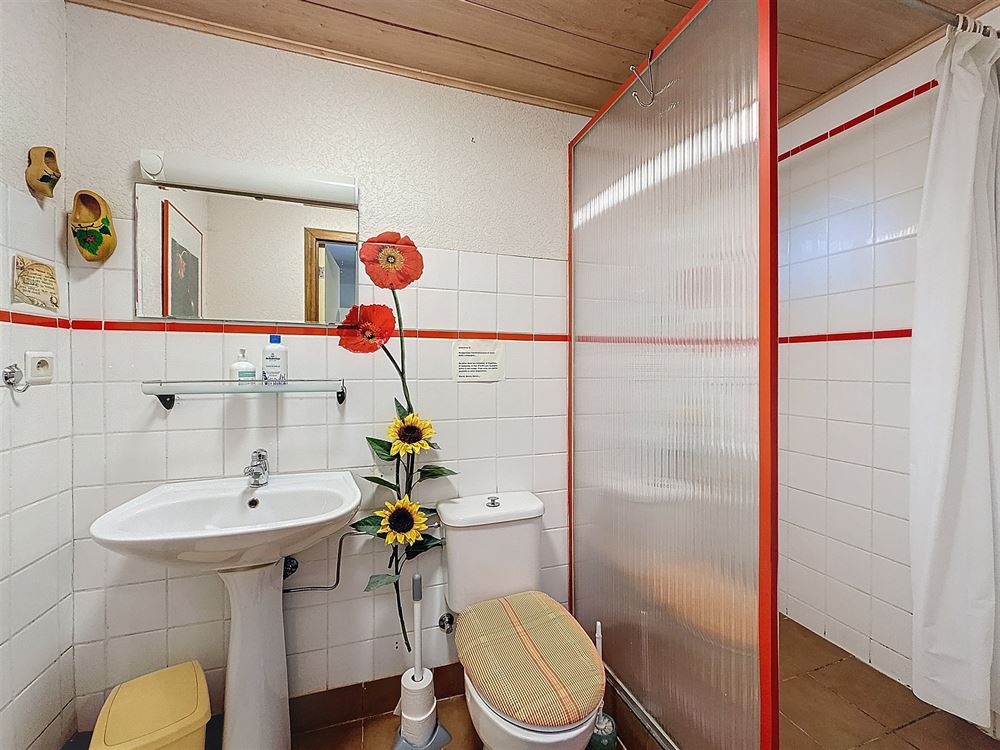 MAISON - 6 CHAMBRES - JARDIN