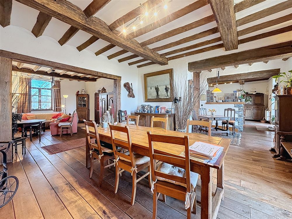 MAISON - 6 CHAMBRES - JARDIN