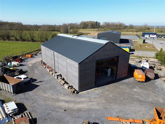 Superbe Entrepôt de 2021 pour un total de 362m² 