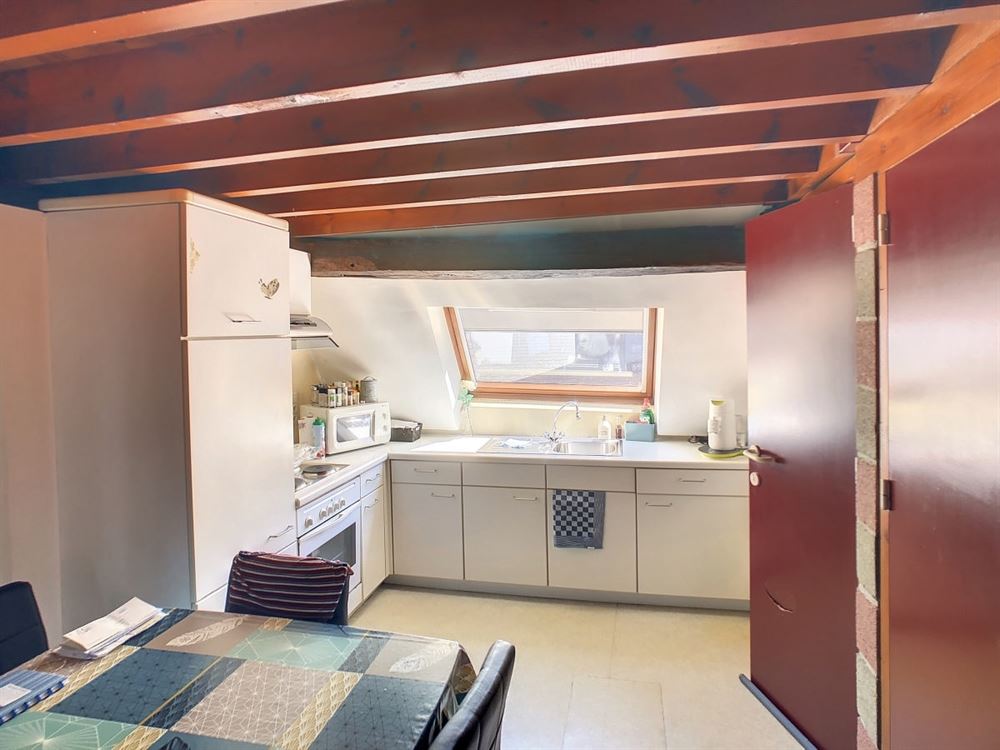 IMMEUBLE DE RAPPORT COMPOSE D'UNE SURFACE COMMERCI