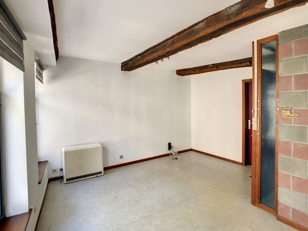 IMMEUBLE DE RAPPORT COMPOSE D'UNE SURFACE COMMERCI