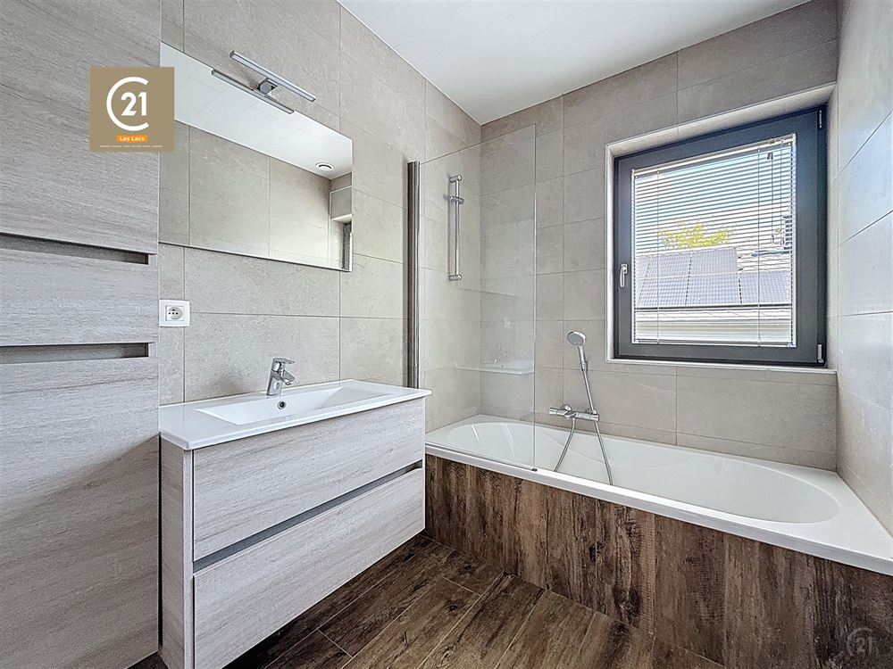 SUPERBE VILLA 3 CHAMBRES EN BORDURE DES LACS DE L'EAU D'HEURE