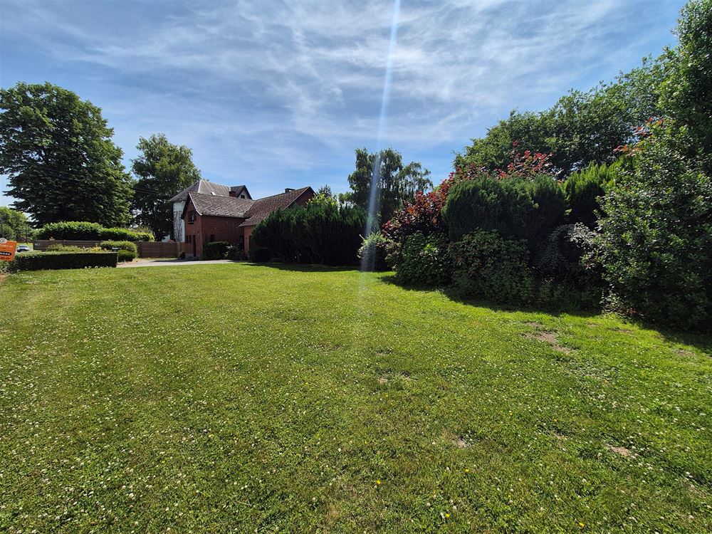 VILLA 3 CHAMBRES, GARAGE ET JARDIN