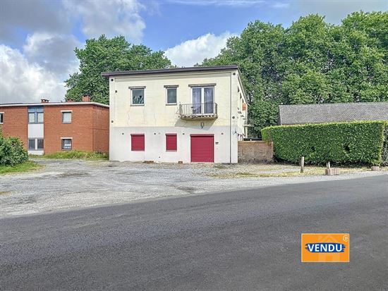 Bel appartement offrant 2 chambres, grand séjour et jardin commun