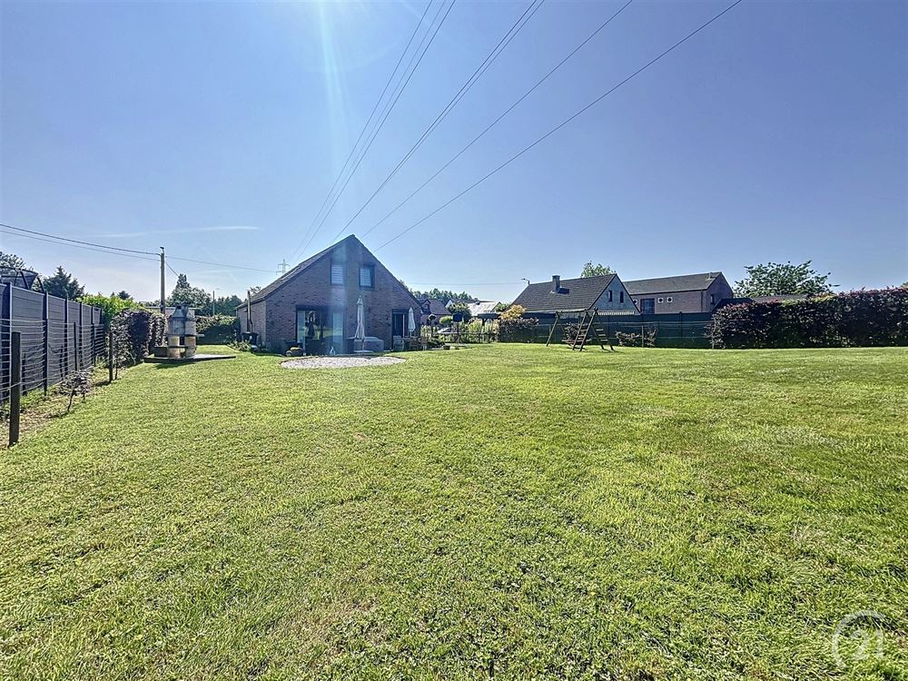 SUPERBE VILLA - 3 CHAMBRES - GARAGE - JARDIN