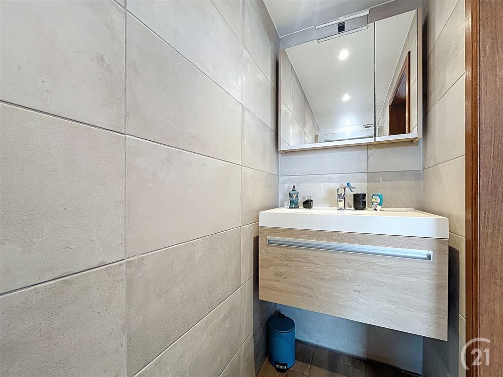 SUPERBE VILLA - 3 CHAMBRES - GARAGE - JARDIN