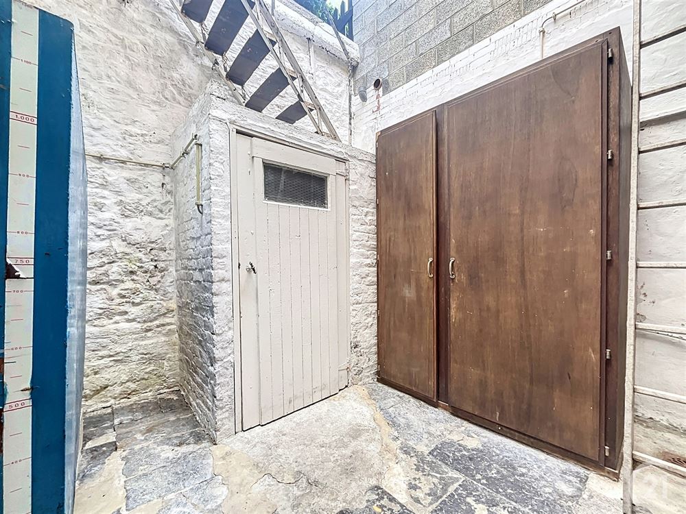 BELLE MAISON A RAFRAICHIR - 3 CHAMBRES - PARKING - COUR