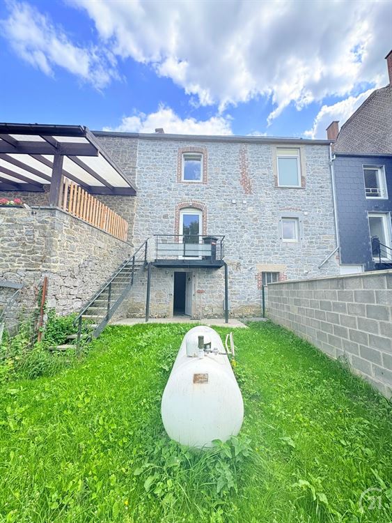 JOLIE MAISON ENTIEREMENT RENOVEE