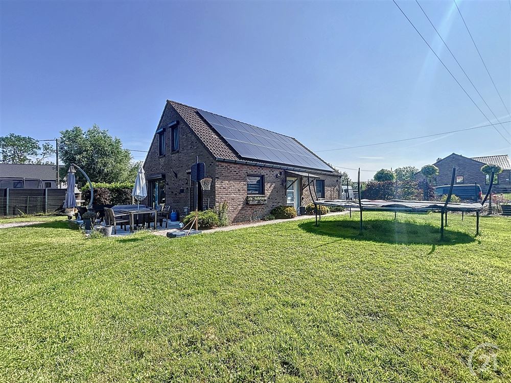 SUPERBE VILLA - 3 CHAMBRES - GARAGE - JARDIN