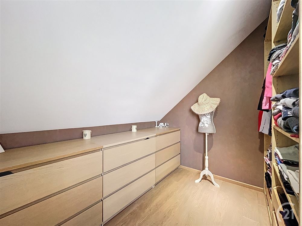 SUPERBE VILLA - 3 CHAMBRES - GARAGE - JARDIN