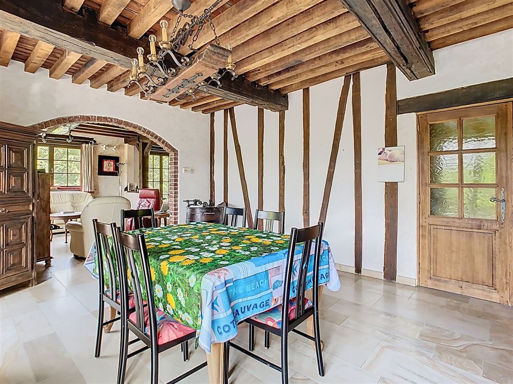 VILLA 4 CHAMBRES, PISCINE, TERRAIN DE TENNIS