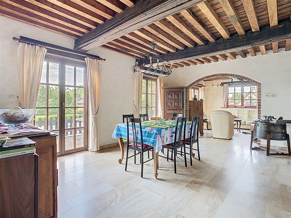 VILLA 4 CHAMBRES, PISCINE, TERRAIN DE TENNIS