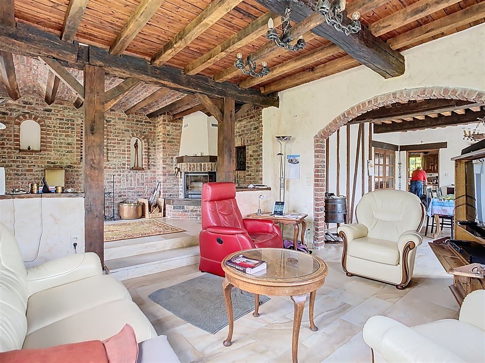 VILLA 4 CHAMBRES, PISCINE, TERRAIN DE TENNIS