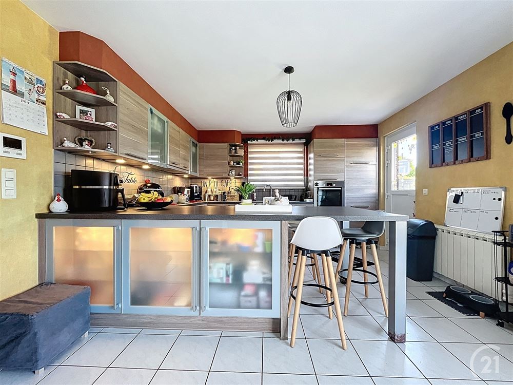 SUPERBE VILLA - 3 CHAMBRES - GARAGE - JARDIN