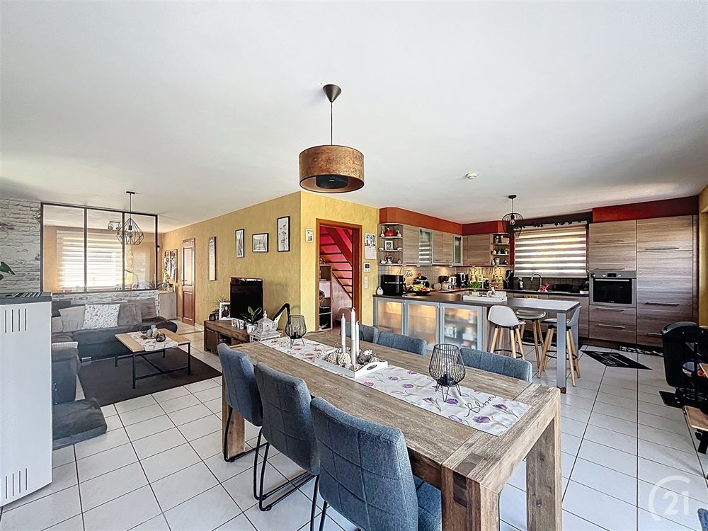 SUPERBE VILLA - 3 CHAMBRES - GARAGE - JARDIN