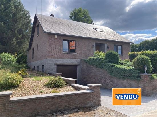 Villa 4 façades offrant 5 chambres, garage, jardin