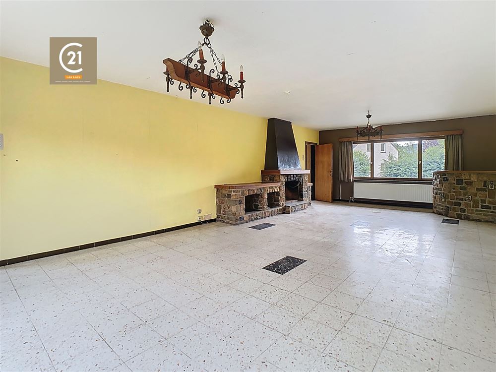 VILLA OFFRANT 5 CHAMBRES, JARDIN, GARAGE, CAVE ET GRENIER