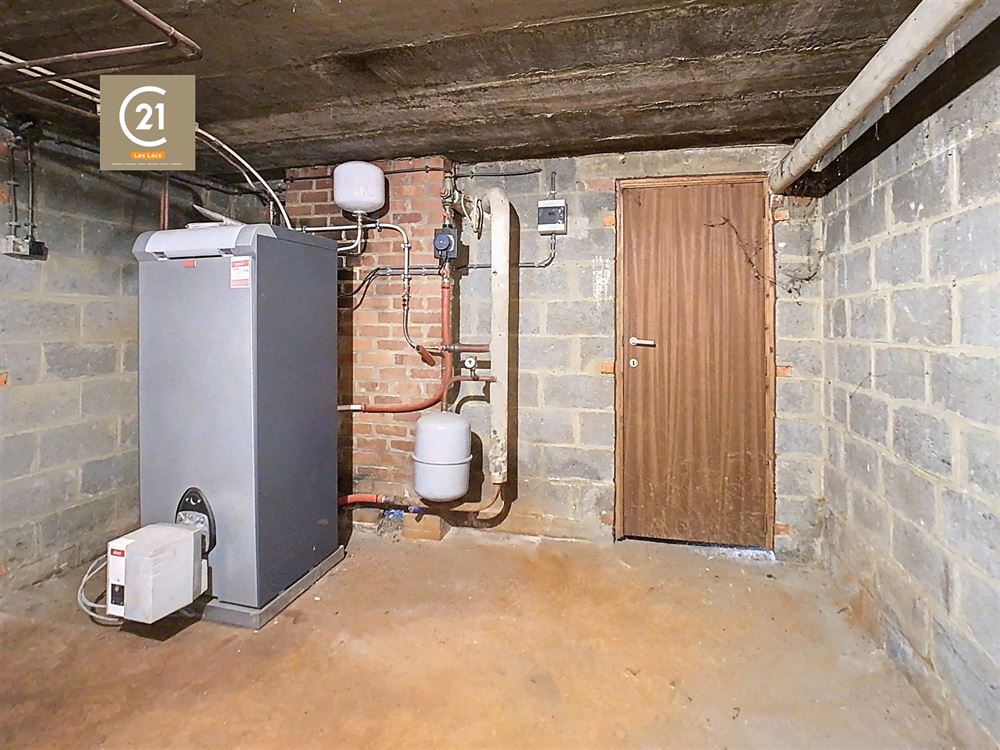 VILLA OFFRANT 5 CHAMBRES, JARDIN, GARAGE, CAVE ET GRENIER