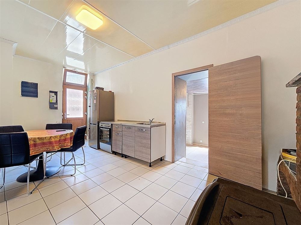 MAISON - JARDIN - 3 CHAMBRES - GRENIER AMENAGEABLE