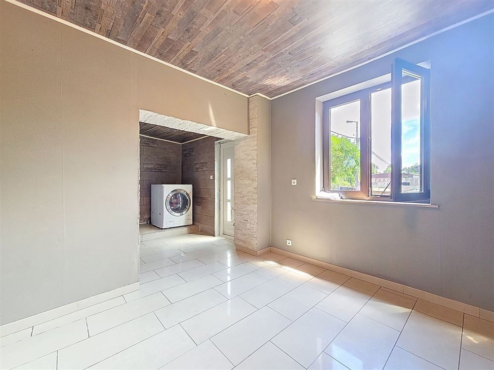 MAISON - JARDIN - 3 CHAMBRES - GRENIER AMENAGEABLE