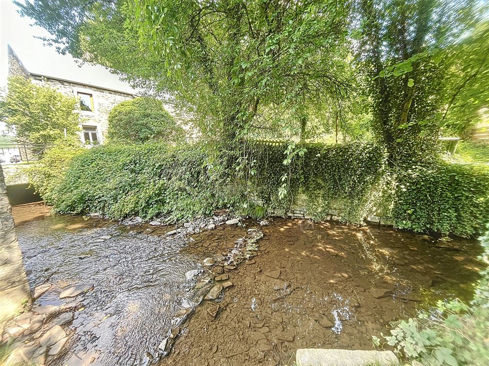 TERRAIN A BÂTIR DE 32 ARES 36 CA