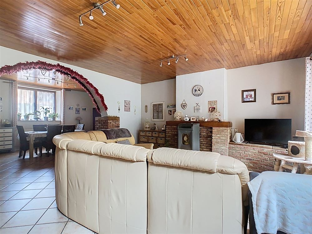 MAISON 3 CHAMBRES, COUR ET GARAGE