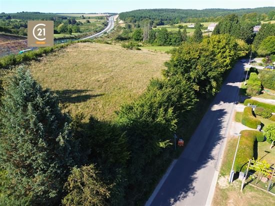 TERRAIN À BÂTIR DE 74,59 ARES - PROCHE DES GRANDS AXES