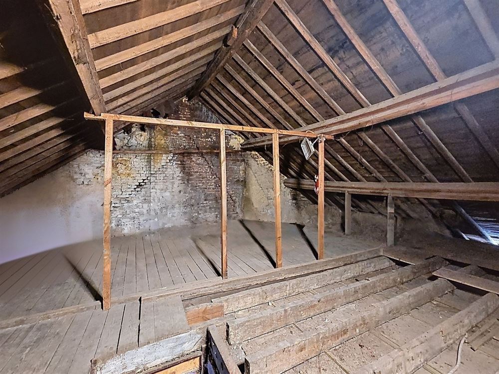 MAISON - JARDIN - 3 CHAMBRES - GRENIER AMENAGEABLE