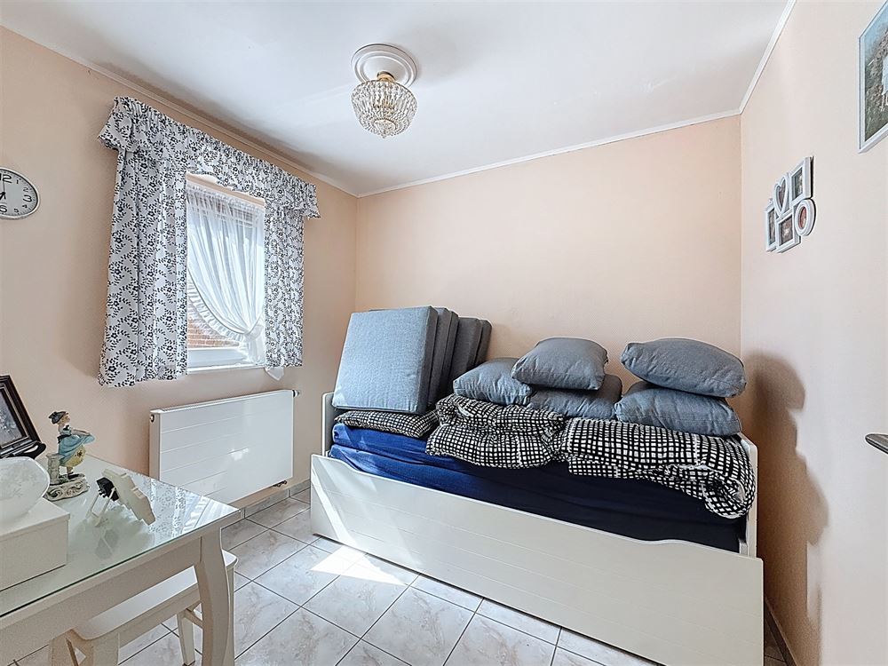 VILLA - 2 CHAMBRES - GARAGE - JARDIN