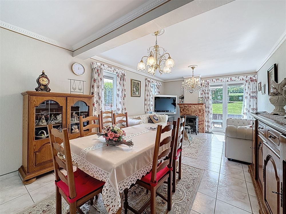 VILLA - 2 CHAMBRES - GARAGE - JARDIN