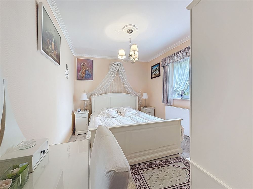 VILLA - 2 CHAMBRES - GARAGE - JARDIN