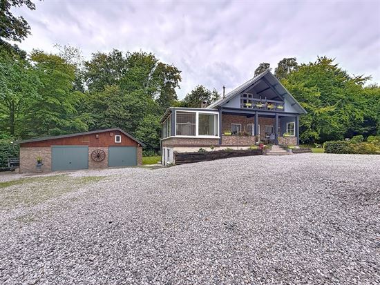 VILLA- 2 CHAMBRES - DOUBLE GARAGE