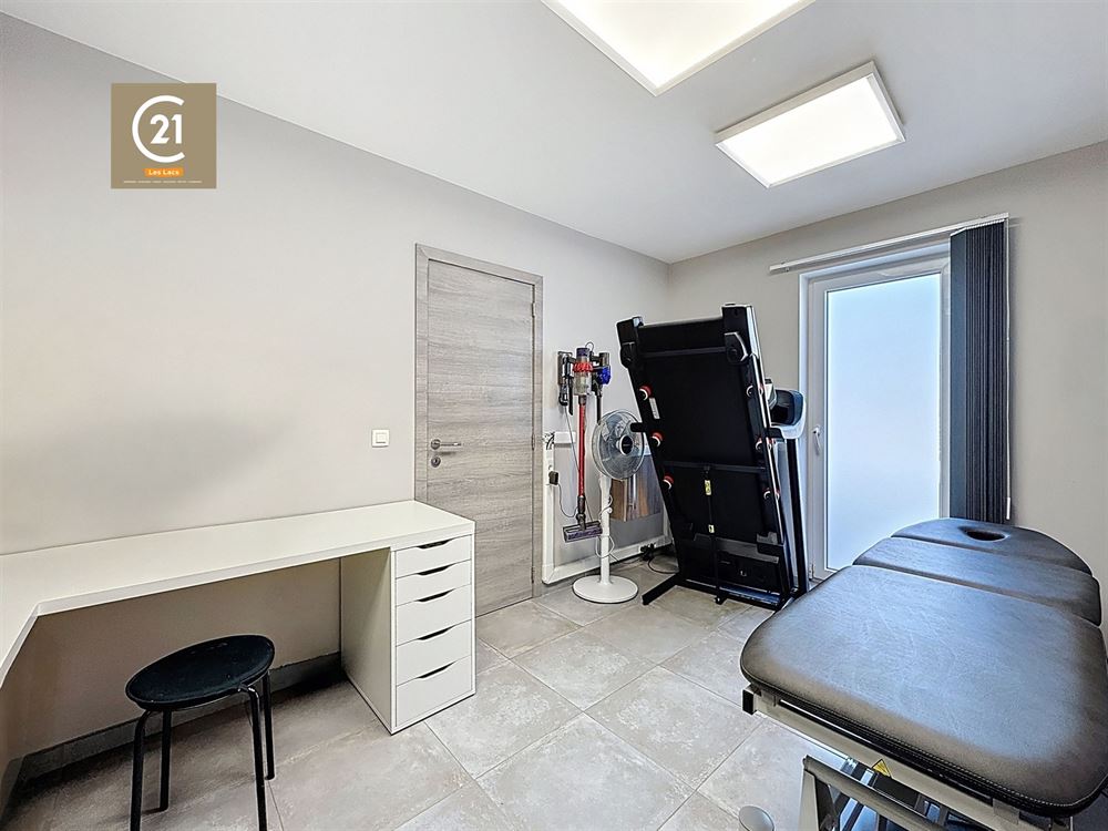 SUBLIME VILLA 4 CHAMBRES - BUREAU - GARAGE - JARDIN