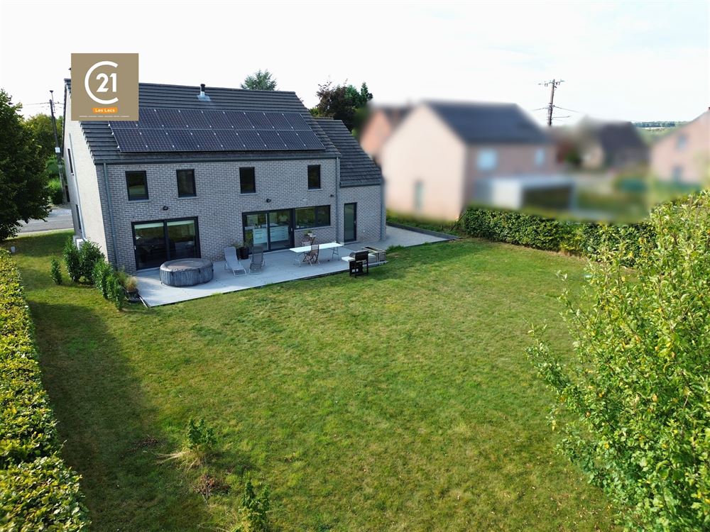 SUBLIME VILLA 4 CHAMBRES - BUREAU - GARAGE - JARDIN