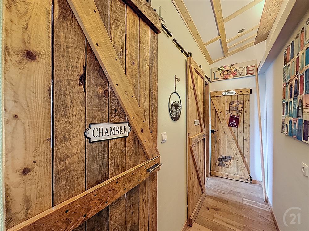 JOLI CHALET 2 CHAMBRES RÉCEMMENT RÉNOVÉ