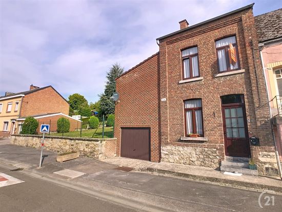 MAISON 3 FACADES 3 CHAMBRES AVES JARDIN